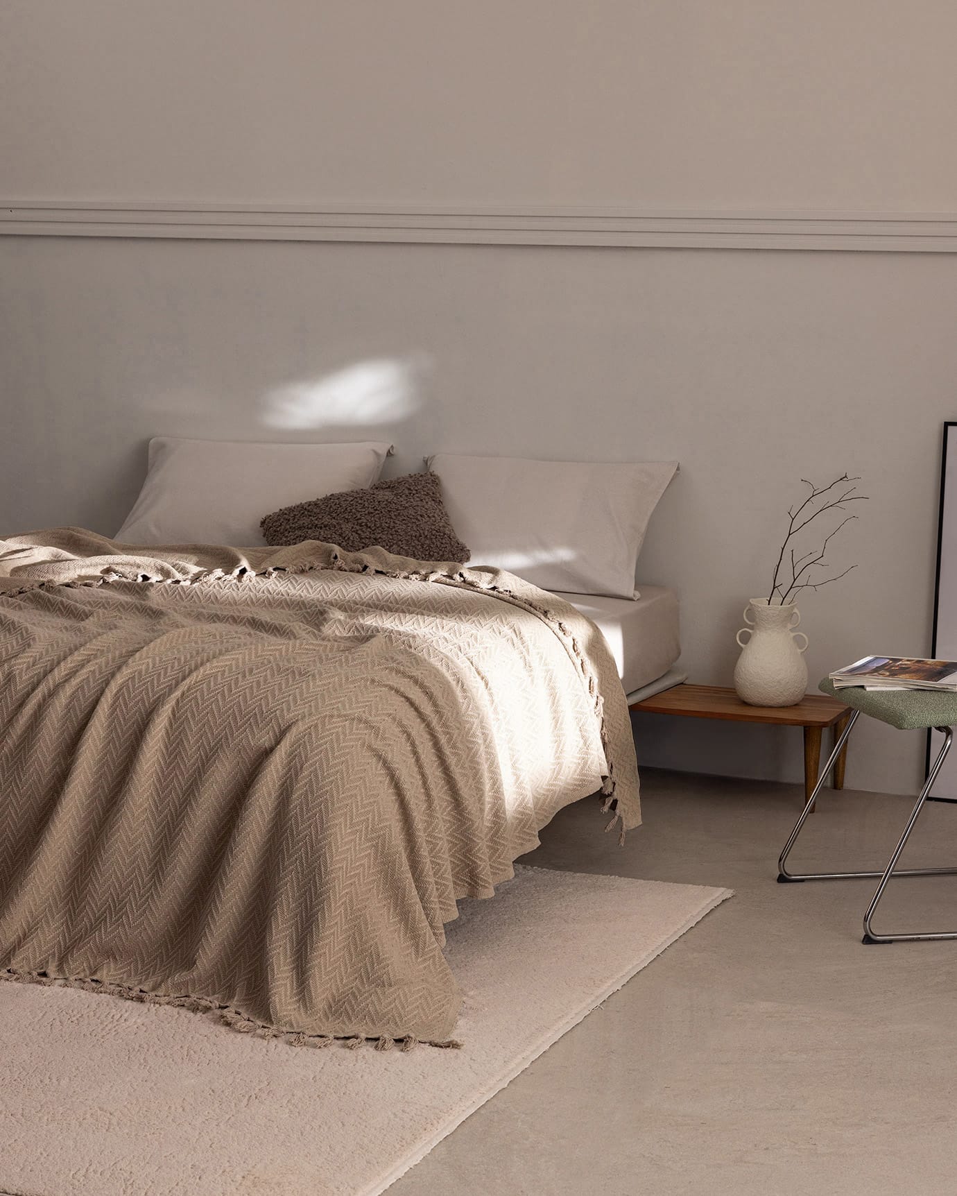 Twin Size Cotton Bedspread - Soft & Breathable Bed Cover