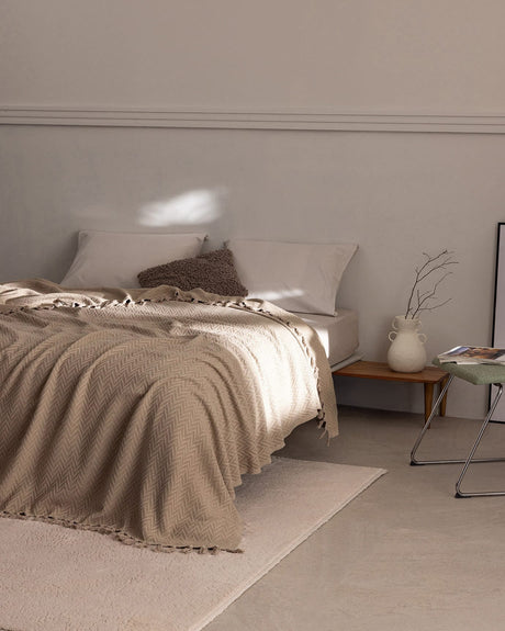Twin Size Cotton Bedspread - Soft & Breathable Bed Cover