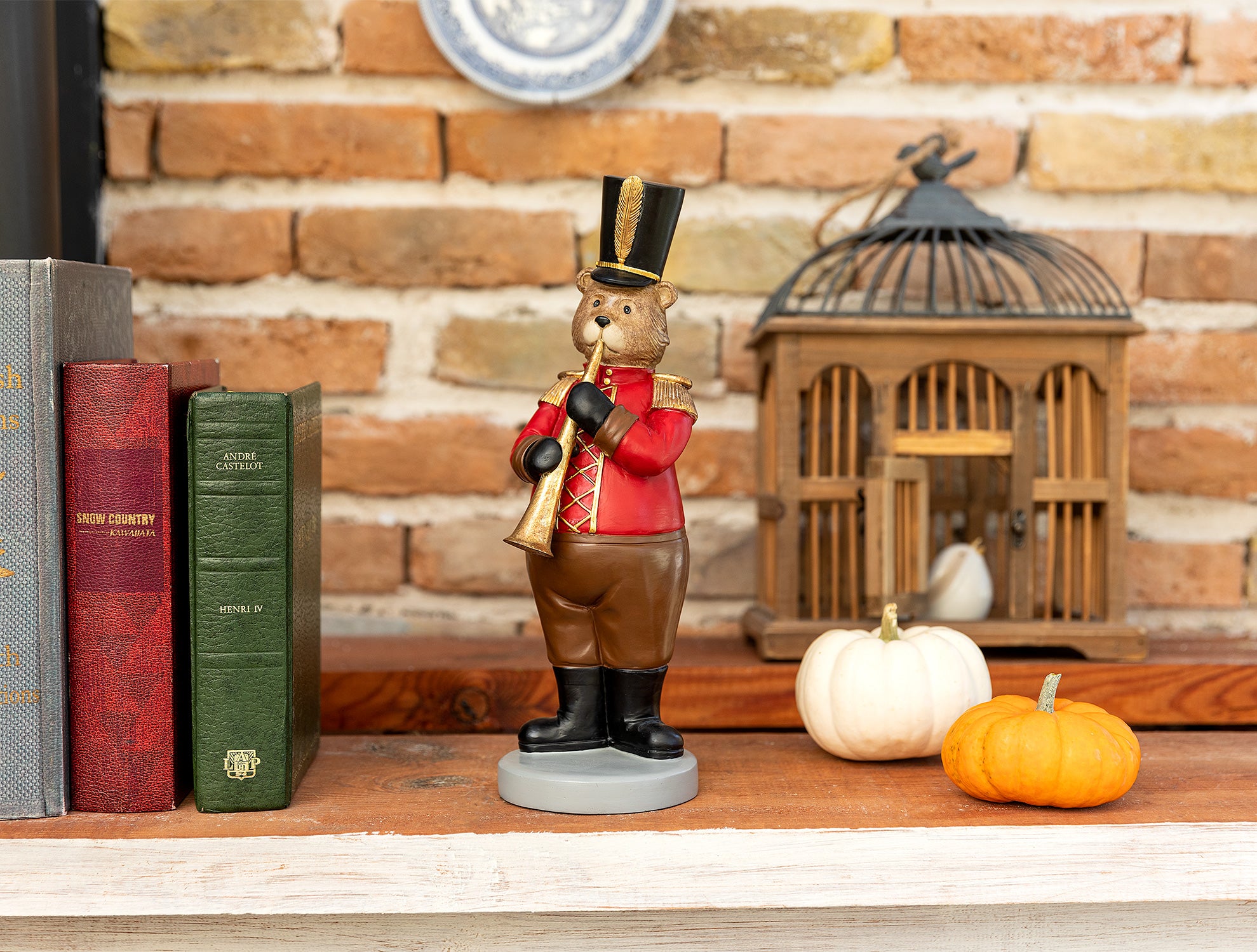 Polyester Decorative Figurine - Elegant Elanie Design