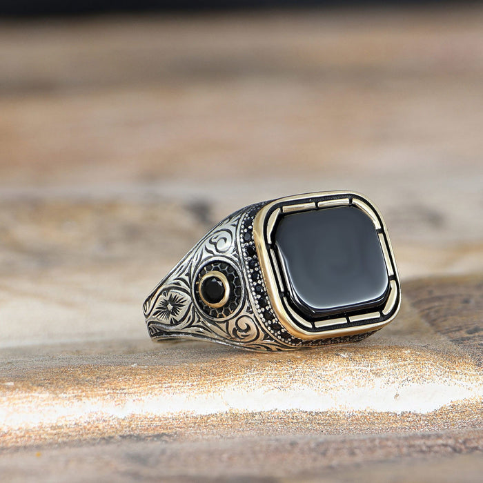 Tesbihevim | Men's Silver Ring with Onyx Stone