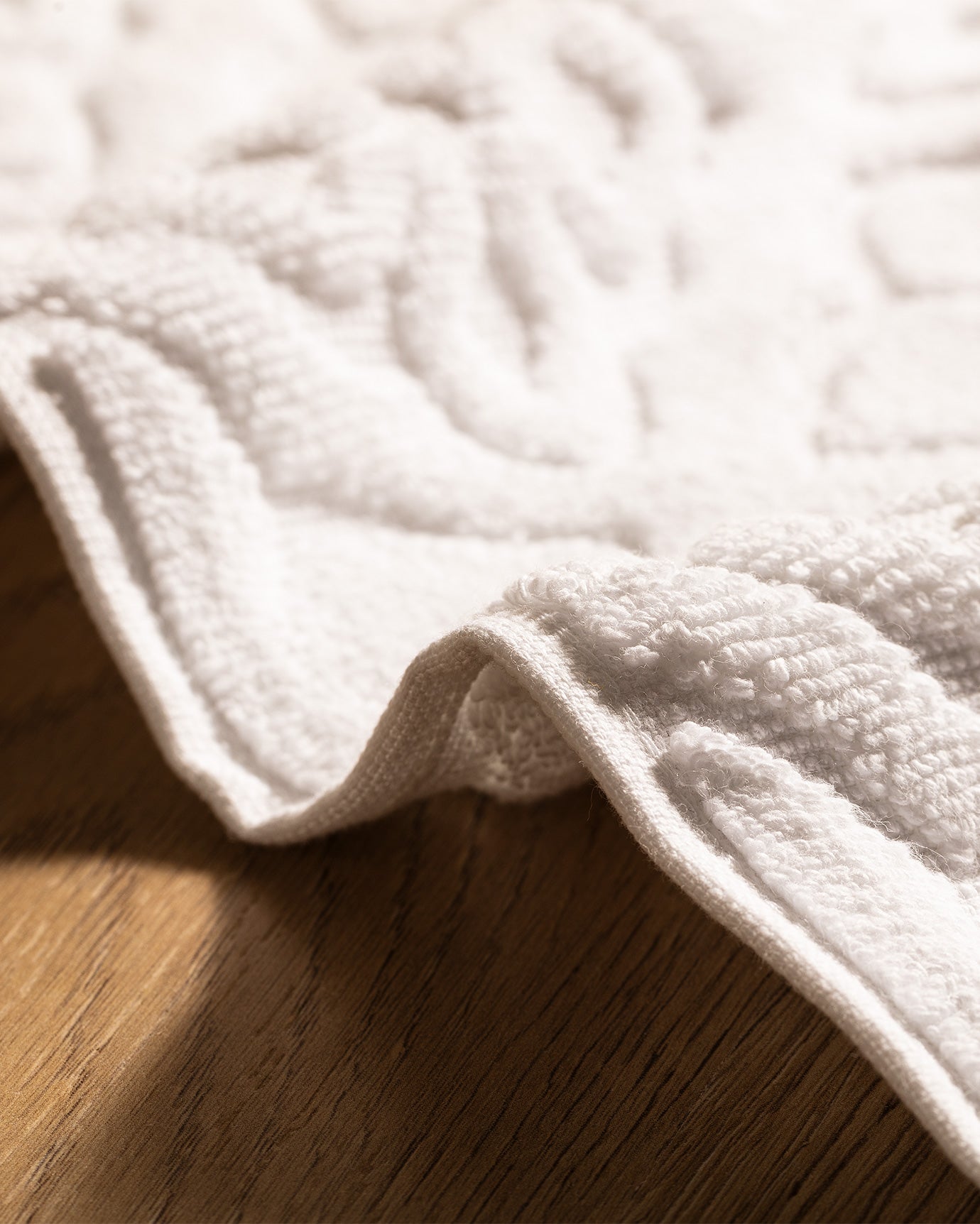100% Cotton Plush Bath Mat - Ultra Absorbent & Soft
