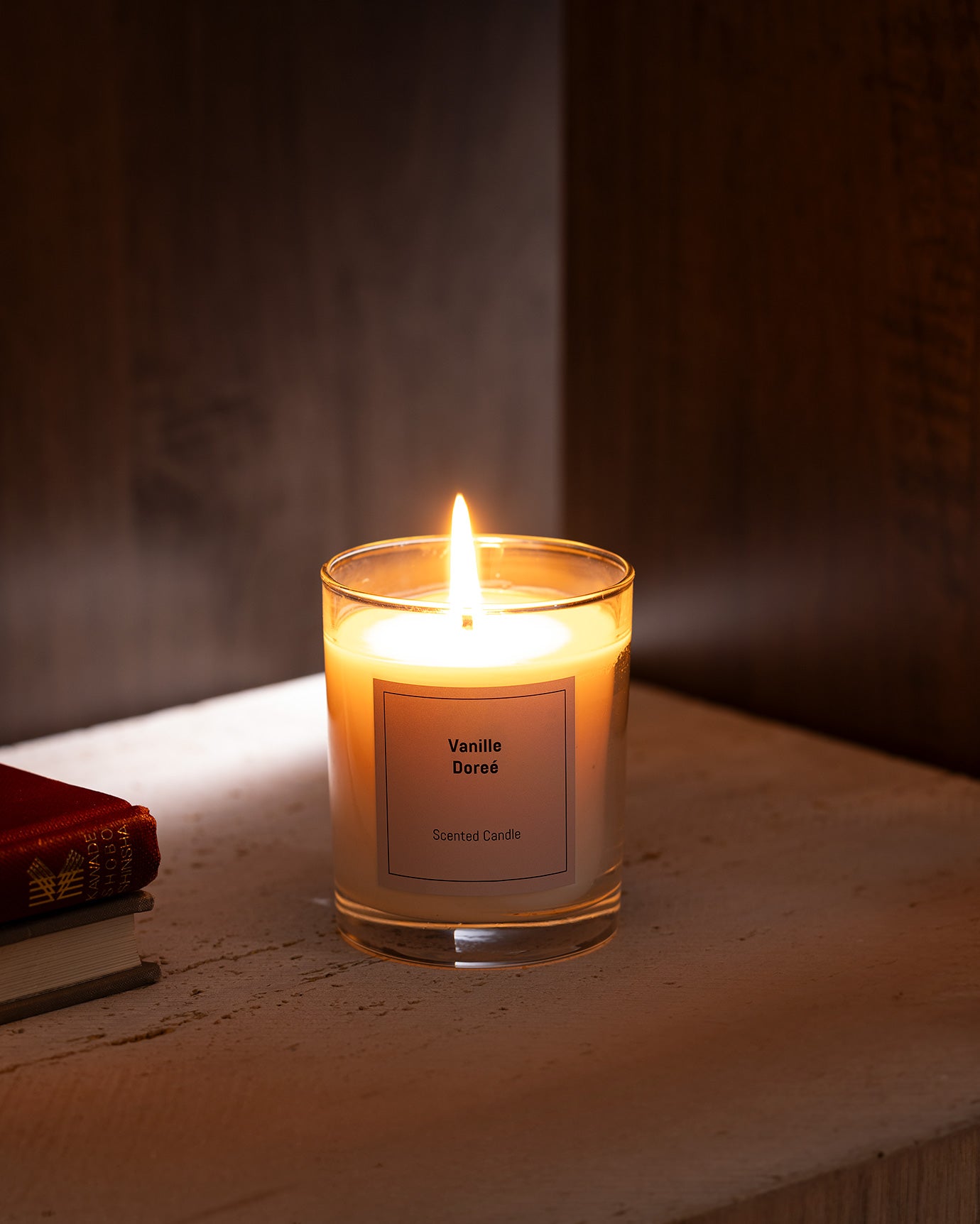 Black Scented Glass Jar Candle - 190g Aromatic Home Fragrance