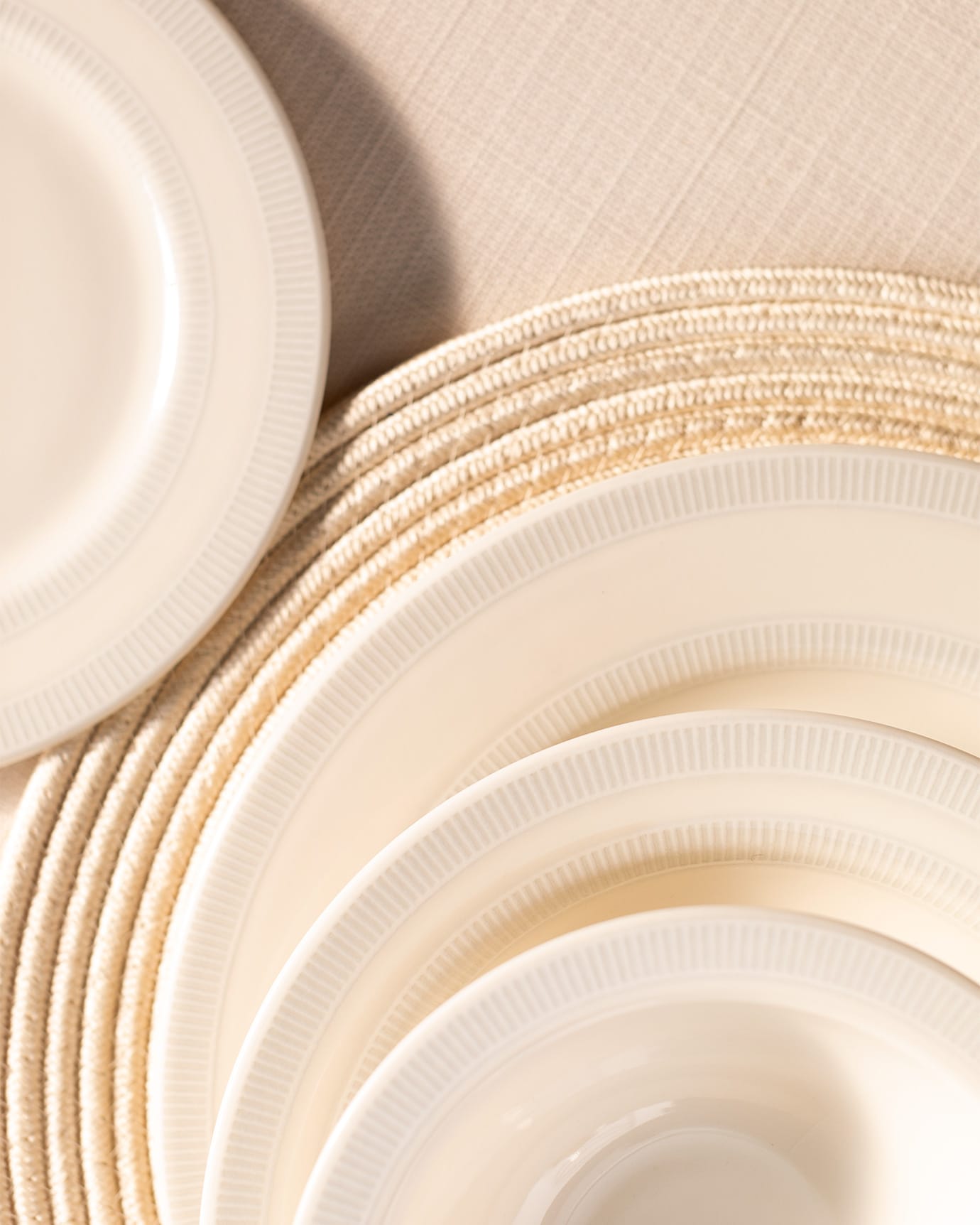 New Bone China 6-Person 24-Piece Dinner Set - Lucinda Design