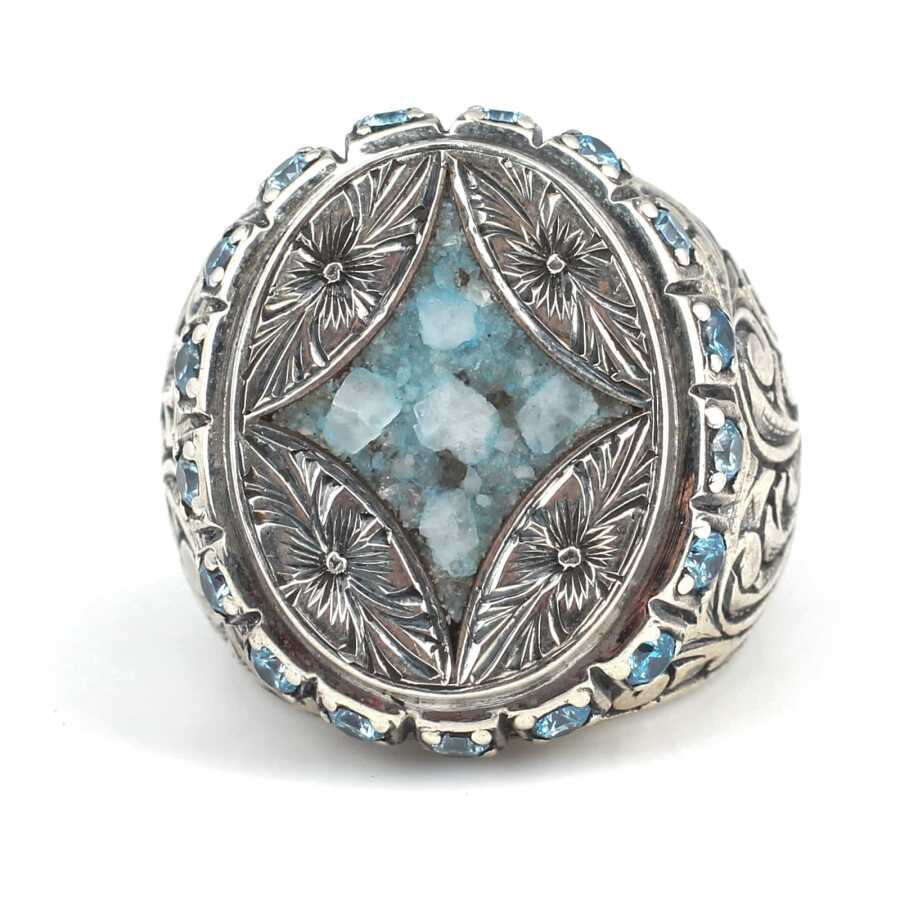 Anillo para hombre de plata de ley 925 con motivo floral finamente detallado y piedra azul