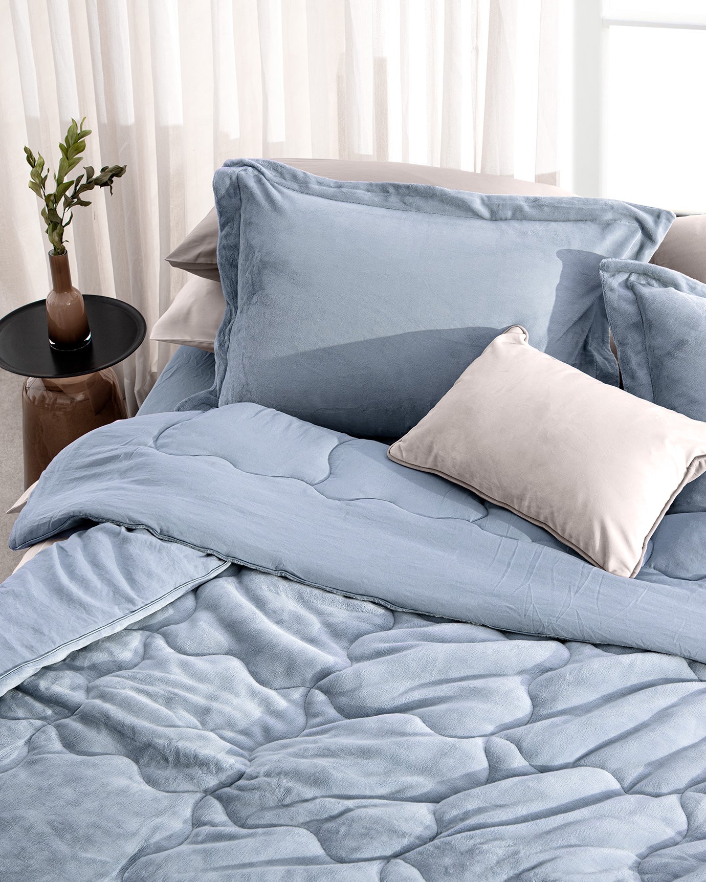 Kaira King Size Bedding Set - Indigo
