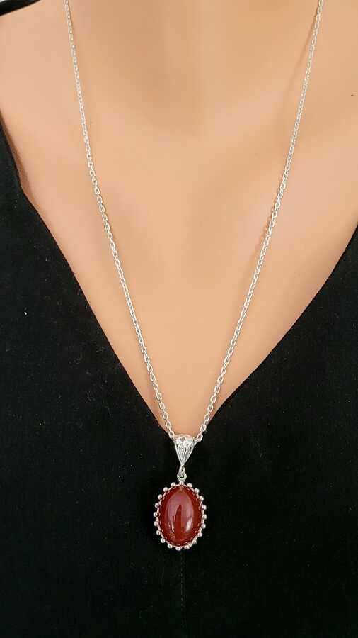 925 Sterling Silver Oval Agate Necklace - Timeless Gemstone Pendant