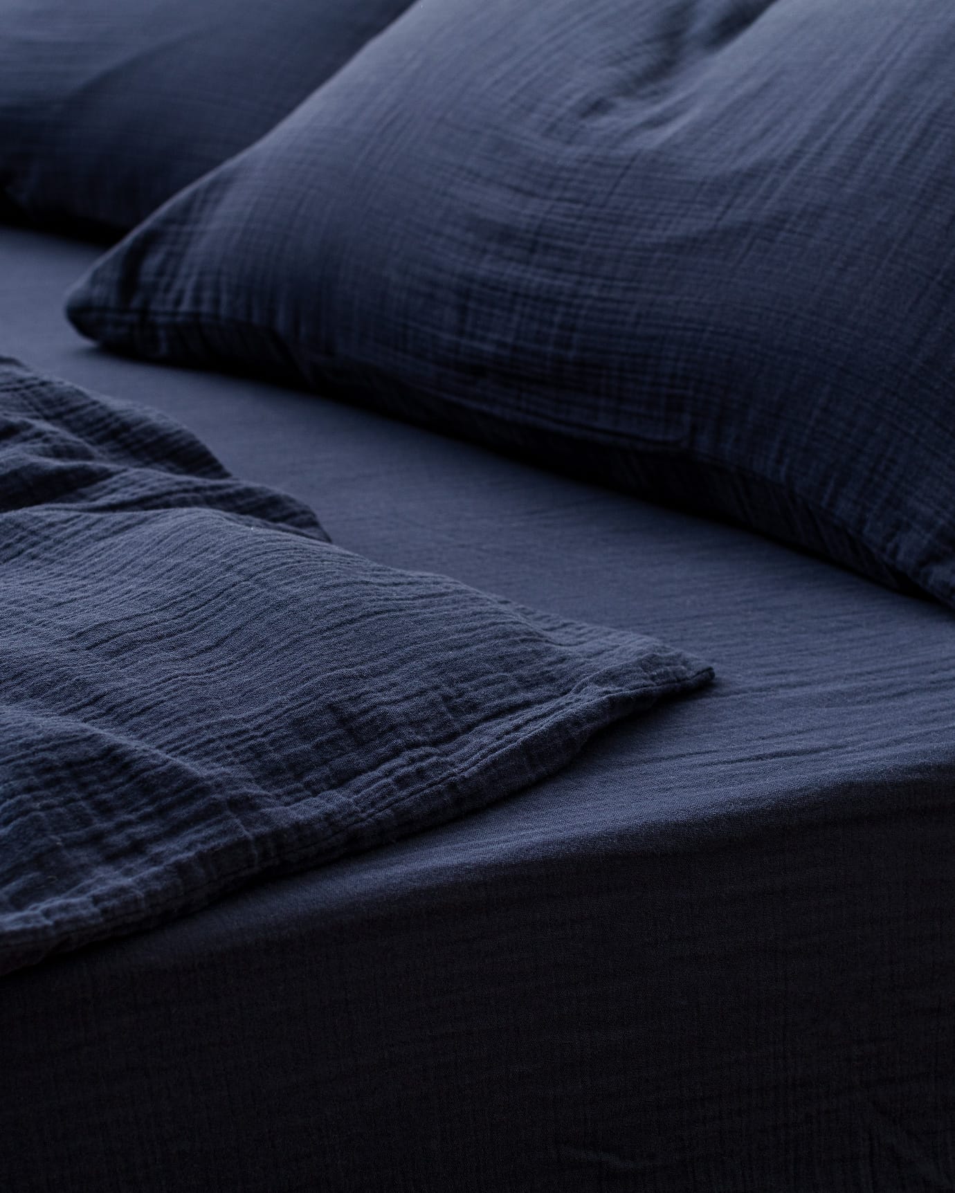 100% Cotton Muslin Super King Duvet Set - Elasticated Fit