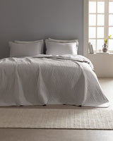 Luxurious 100% Polyester Single Bedspread - Contemporary Rennes Style