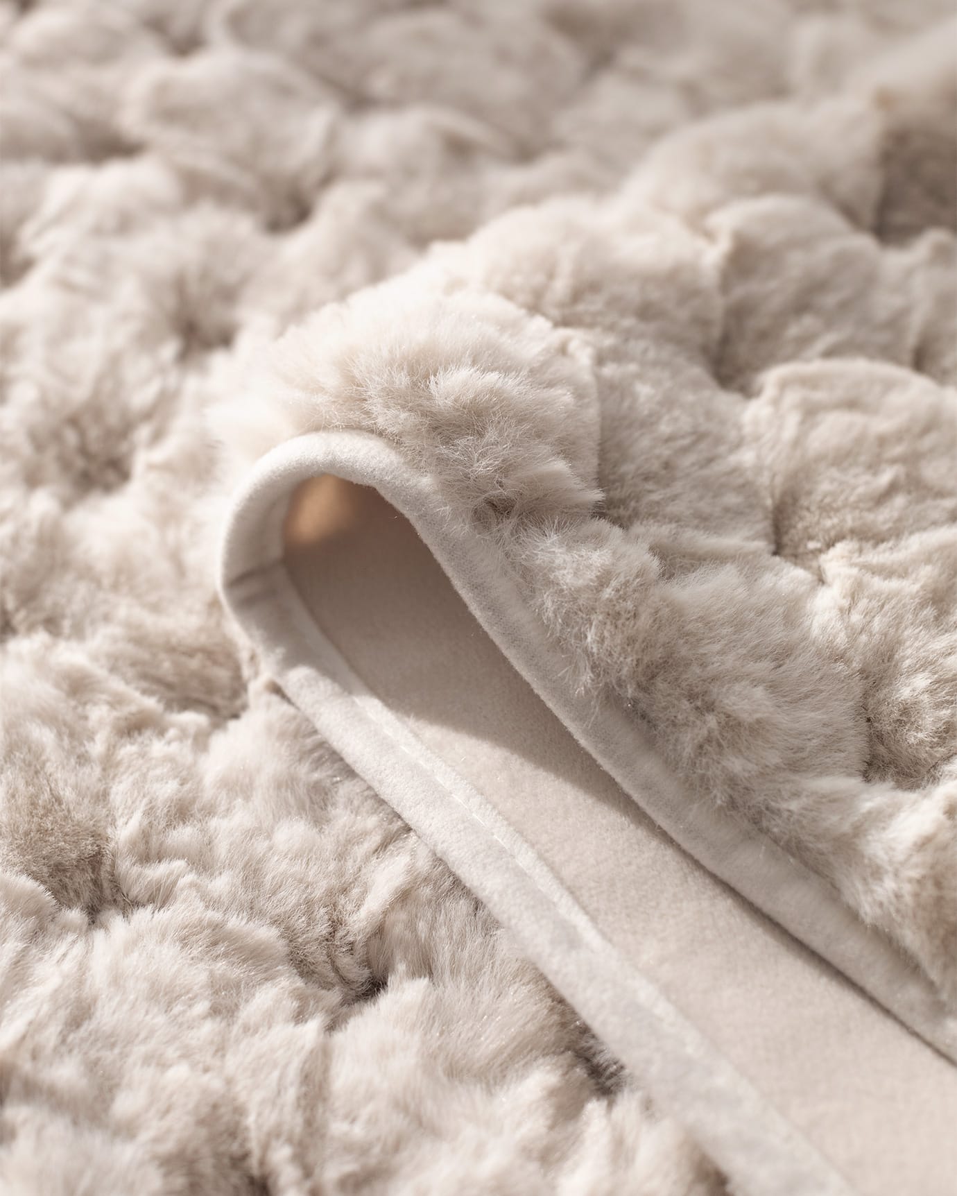 Marguerita Floral Decorative Bedspread