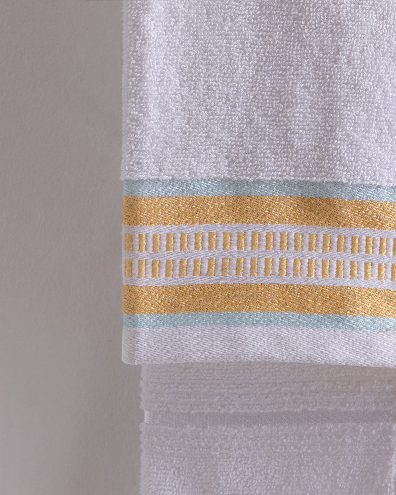 100% Cotton Bath Towel - Striped Design