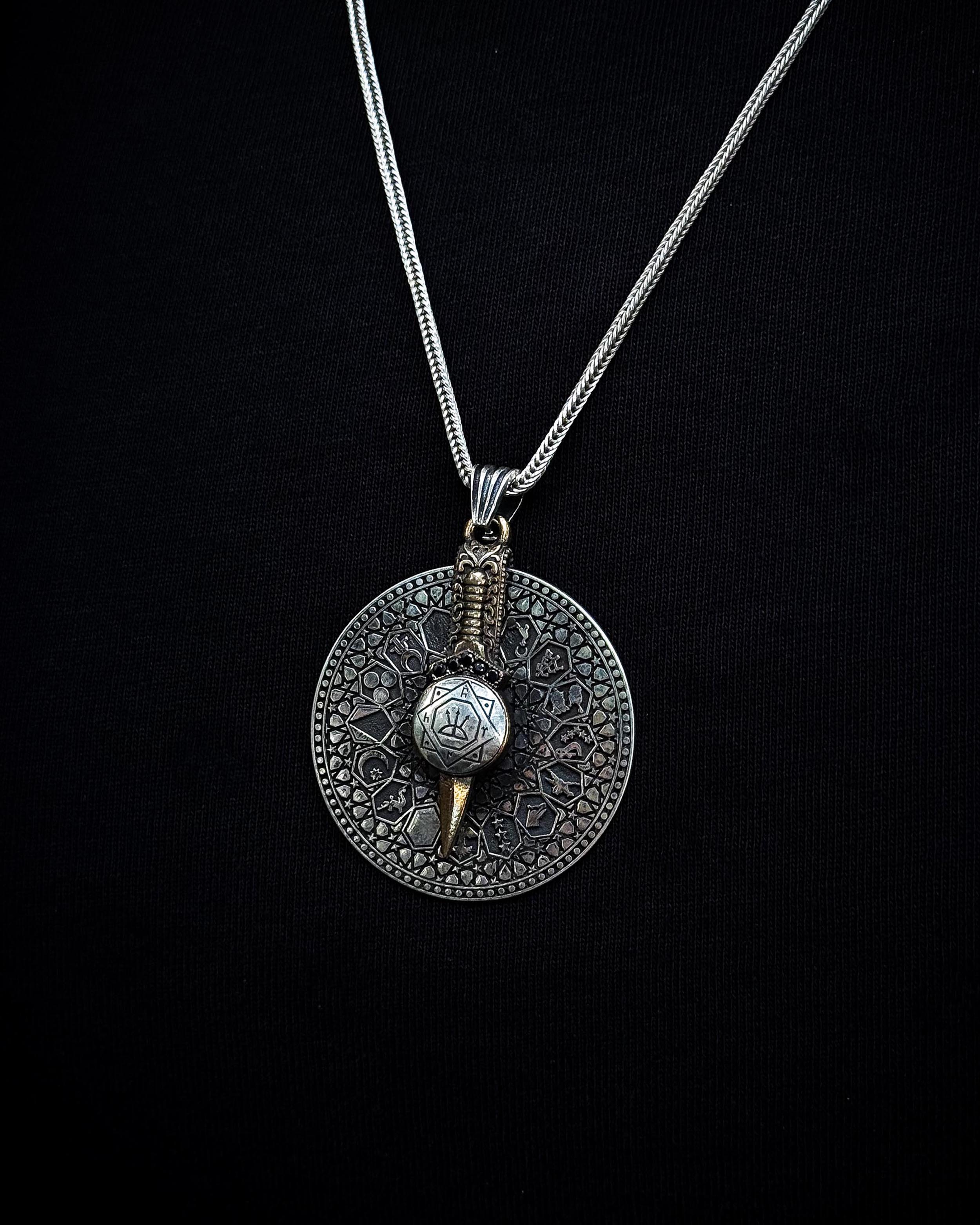 Collier en argent sterling avec roue zodiacale rotative - 12 signes astrologiques