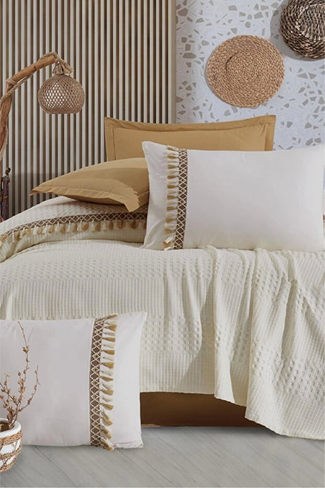 Double Pique Bedding Set - Bohamline Tasseled Design