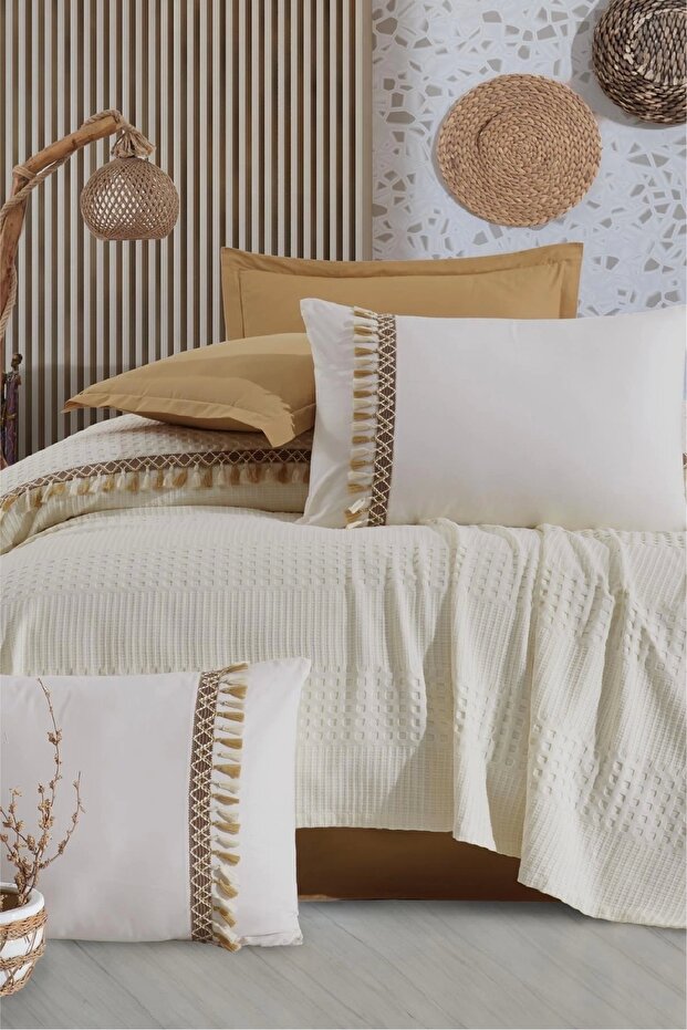 Double Pique Bedding Set - Bohamline Tasseled Design