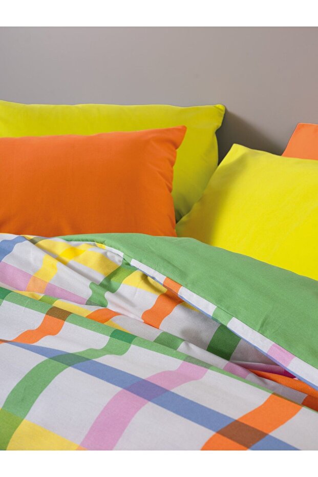 Popping Colors Double Size 4-Piece Duvet Cover Set