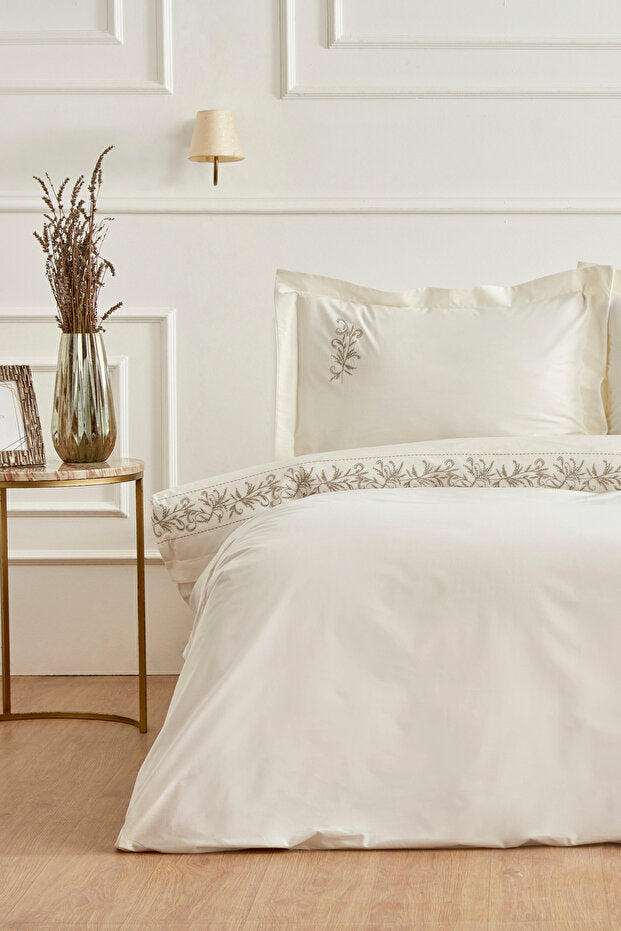 Maisa Double Embroidered Duvet Cover Set - Beige