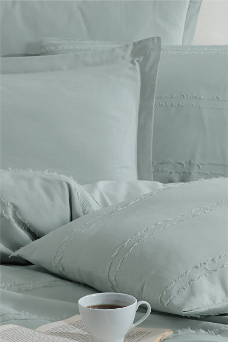 100% Cotton Fringed Double Duvet Cover Set - Avola