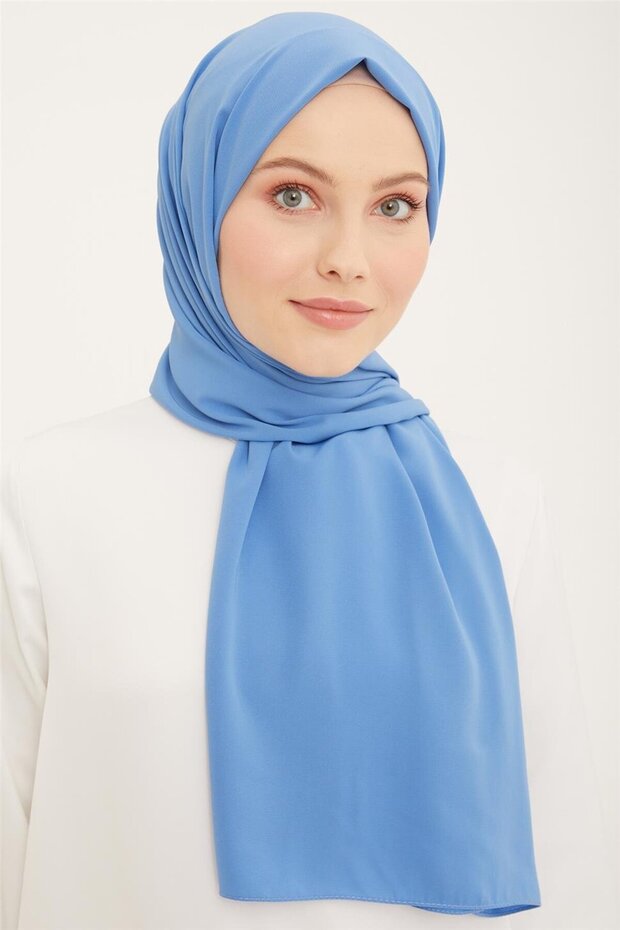 Trendy Medina Silk Shawl - Elegant & Luxurious