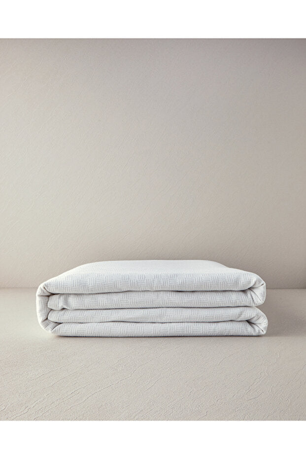 Plain Cotton Pique Bedspread - Single, 150x220 cm