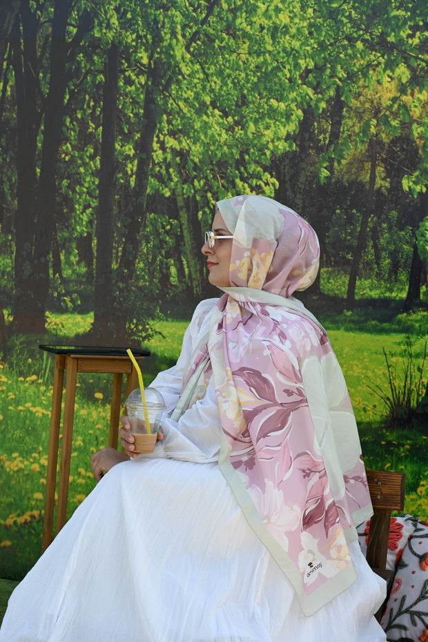 Flora Floral Shawl - Soft Cotton & Elegant Design