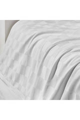 White Checkered Double Pike Blanket - 200x230 cm Cotton Blend