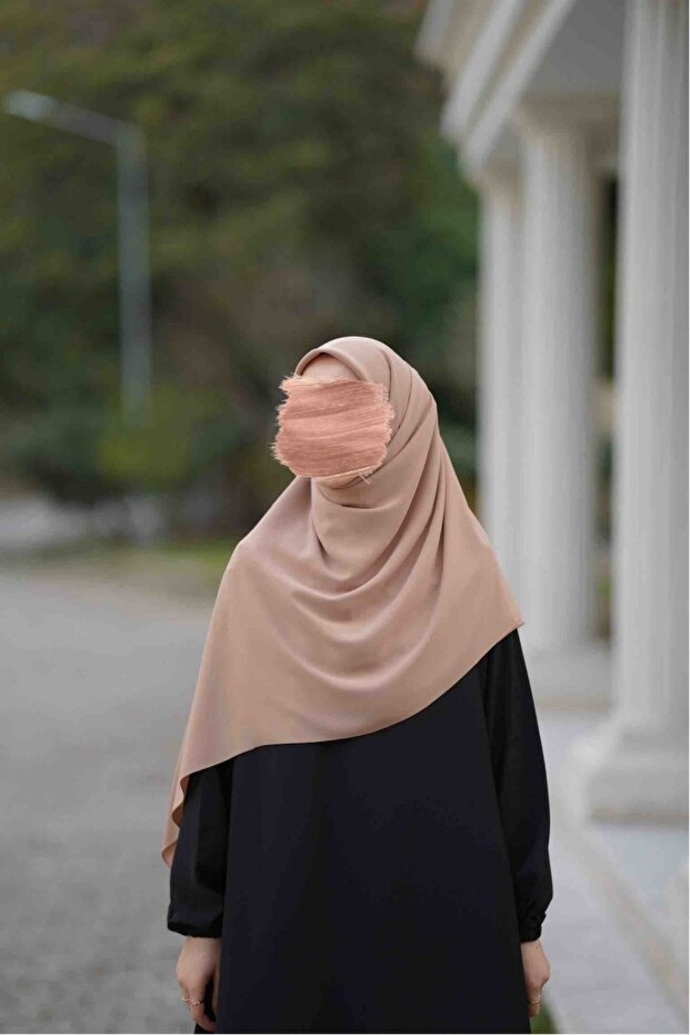 Medina Silk Hijab - Large Milky Coffee