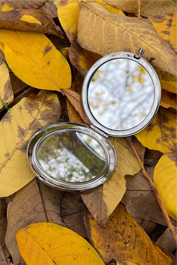 Personalized Laser Engraved Silver Compact Makeup Mirror - Custom Name