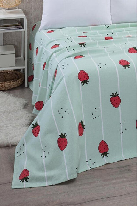 Strawberry Pattern Double Pique Bedspread - 200x230 cm