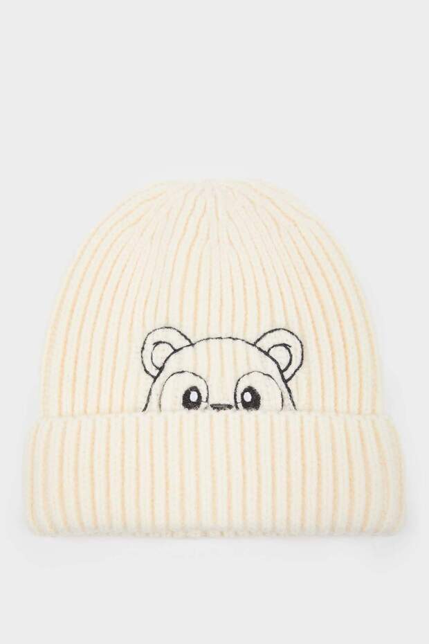 Baby Boy Peeking Bear Embroidered Knitted Beanie