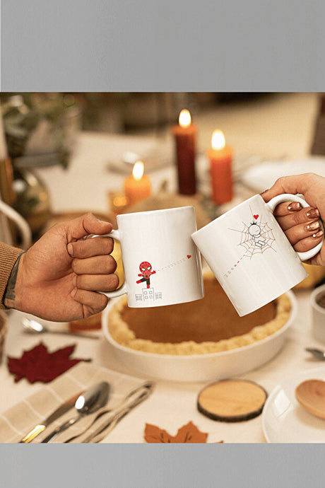 Spiderman Love Story 2-Piece Ceramic Mug Set - 400ml Each