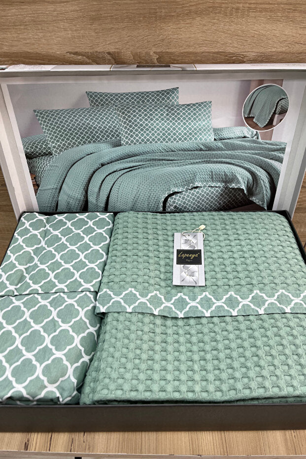 100% Cotton Double Size Pique Set with Fitted Sheet