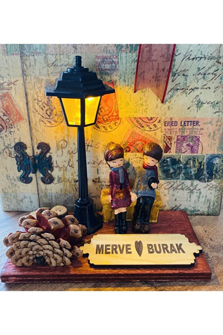 Romantic Couple Figurine with Light-Up Lamppost - Personalized Gift