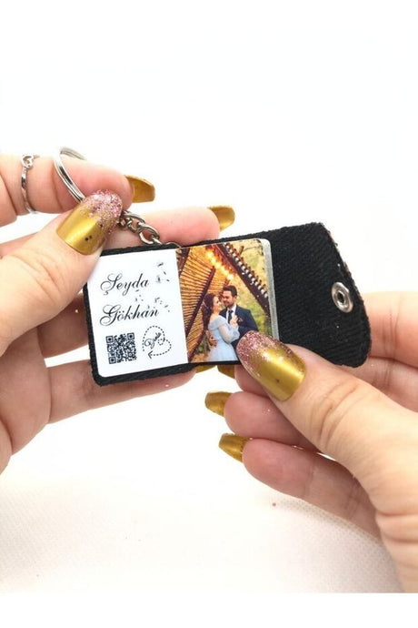 Mini Photo Album Keychain - Personalized Gift for Loved Ones