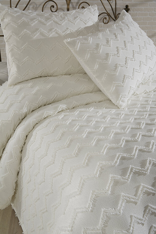 Double Size 3-Piece Pique Bedding Set - Cream