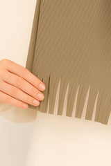 Practical Pleated Ready Shawl - Easy-Wear & Wrinkle-Free
