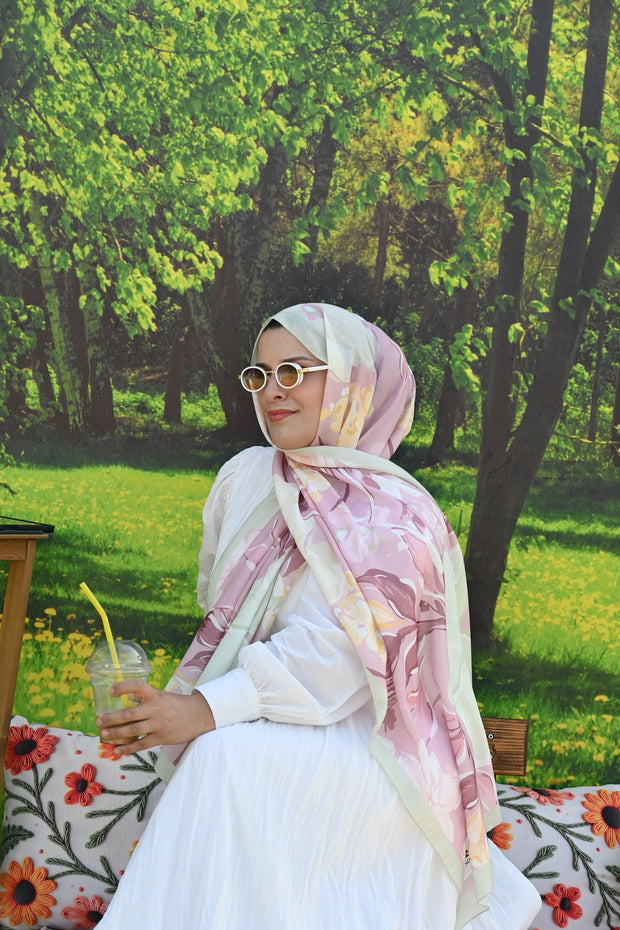 Flora Floral Shawl - Soft Cotton & Elegant Design