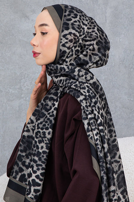 Leopard Print Cotton Shawl - Soft & Stylish