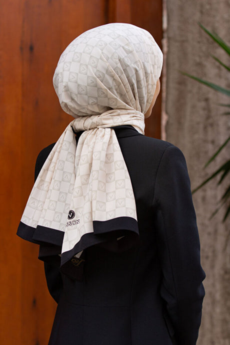 Luxury Medina Silk Monogram Shawl - Cream & Black