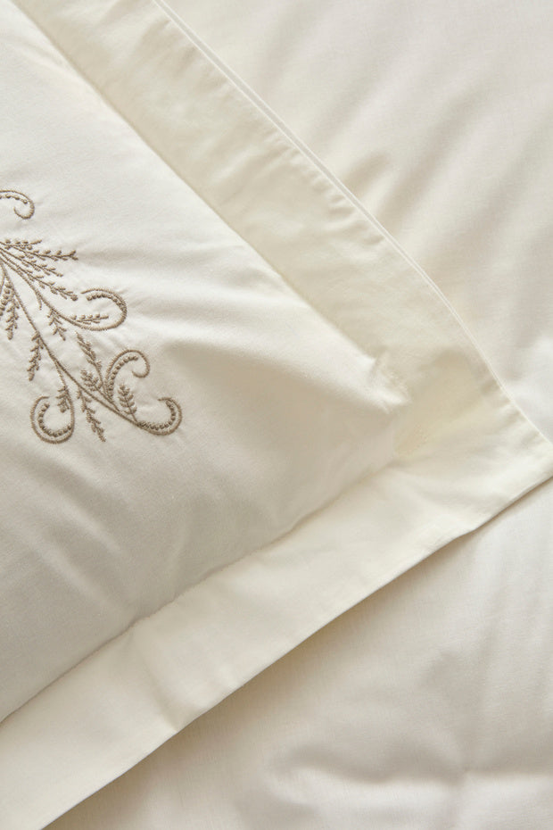 Maisa Double Embroidered Duvet Cover Set - Beige