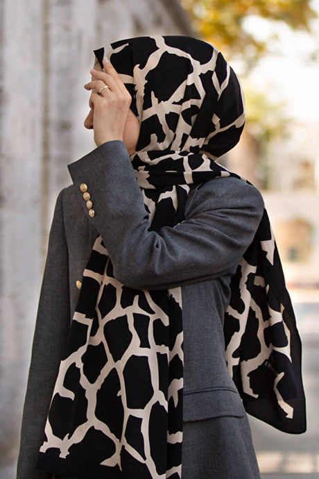 Medina Silk Shawl - Black & Beige Stone Pattern