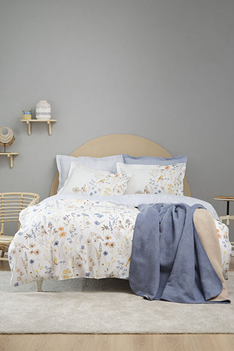 Aleta Blue Floral 100% Cotton Double Duvet Cover & Blanket Set