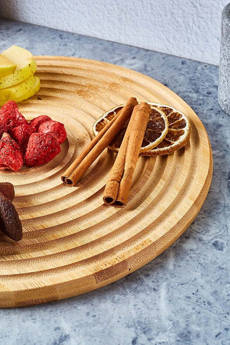Bamboo Serving Board - Stylish & Versatile 28x28 cm