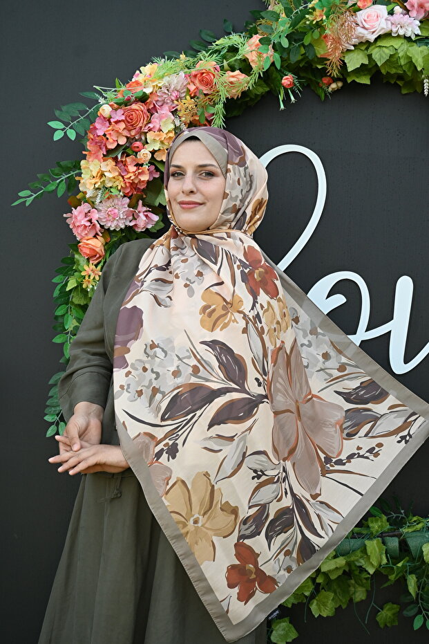 Flora Floral Shawl - Lightweight & Breathable