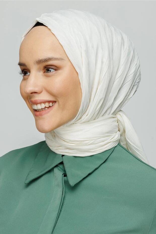 Women's Bamboo Crinkle Shawl - Iron-Free