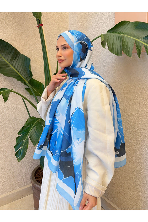 Retro Floral Cotton Soft Shawl - Blue & White