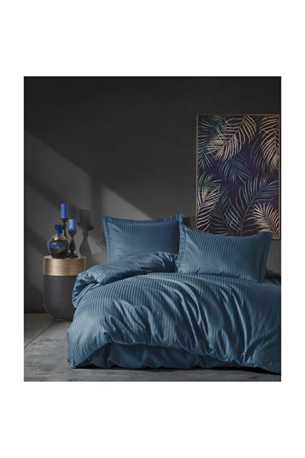 Elegant Stripe Double Duvet Cover Set - Satin Blue