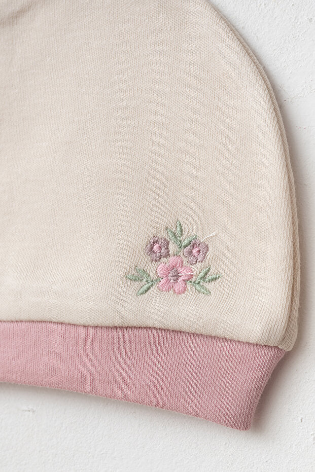 Pasgeboren baby kraampakket met geborduurde bloemen - 0-3 maanden
