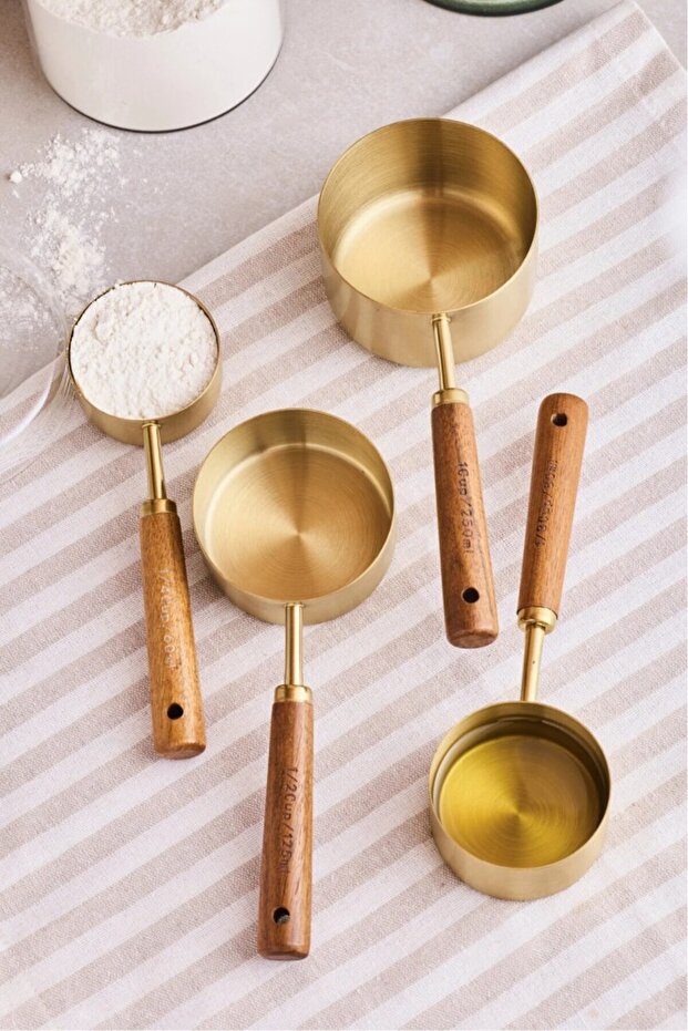 4-Piece Large Measuring Cup Set with Elegant Wooden Handles