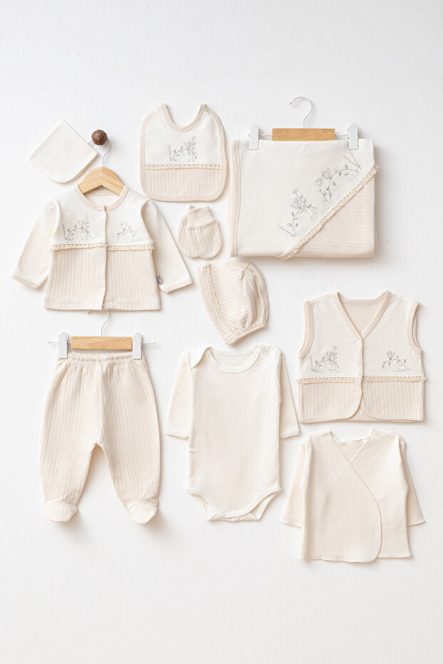 Newborn Embroidered Floral 10-Piece Baby Hospital Exit Set 0-3 Months