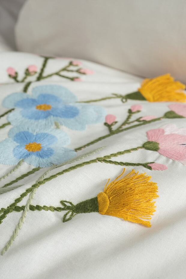 Double Embroidered Floral Duvet Cover Set - Pink