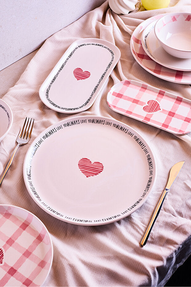 Hearts 8-Piece Dinner Set - Romantic Tableware for Two